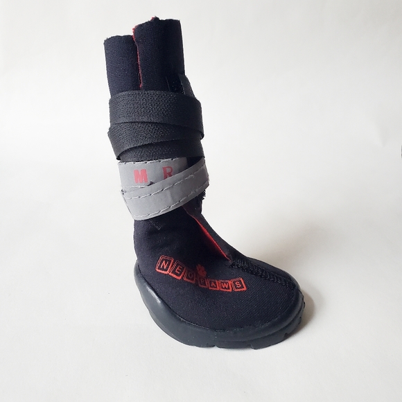 NWT Neo-Paws Black and Red Dog Boots Size Medium - Picture 2 of 6